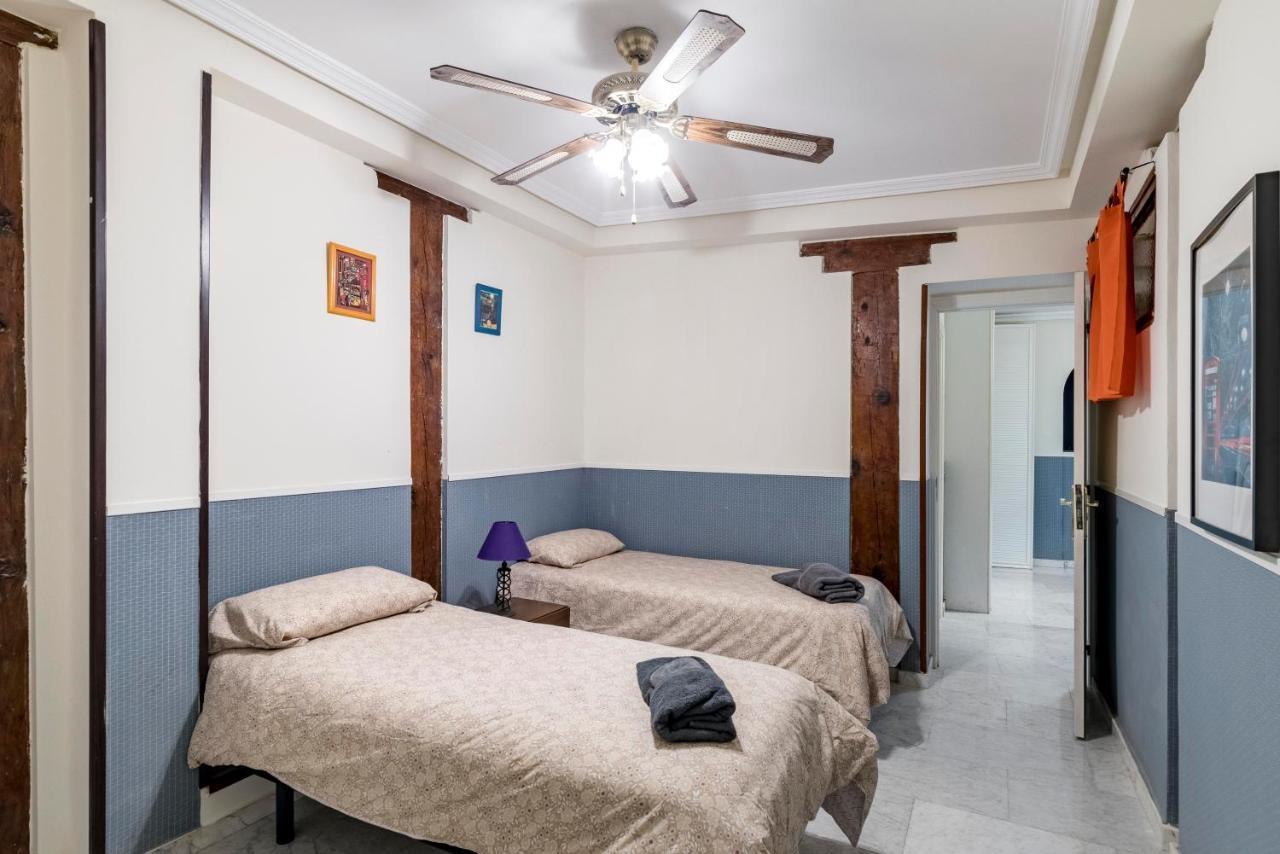 Plaza Sant' Ana, Casco Historico Apartment Madrid Luaran gambar