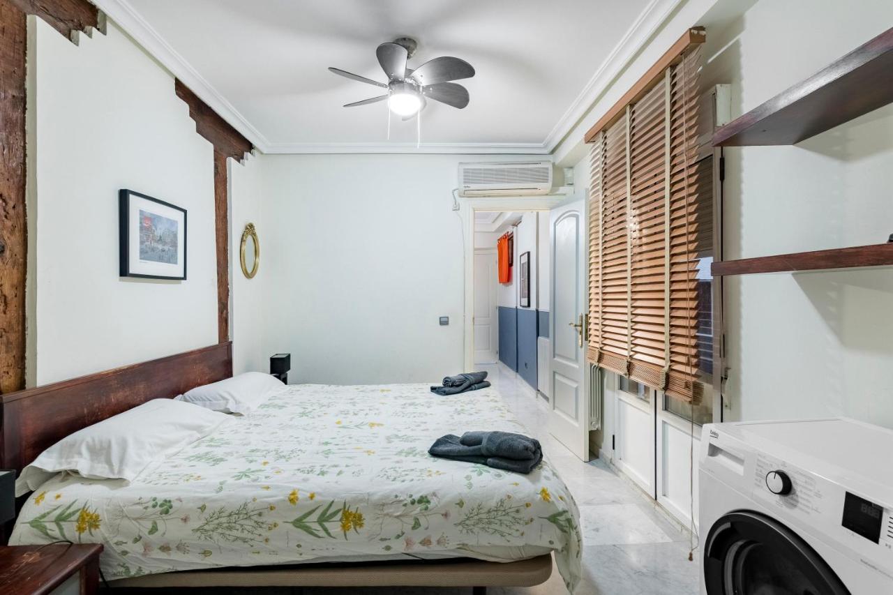 Plaza Sant' Ana, Casco Historico Apartment Madrid Luaran gambar